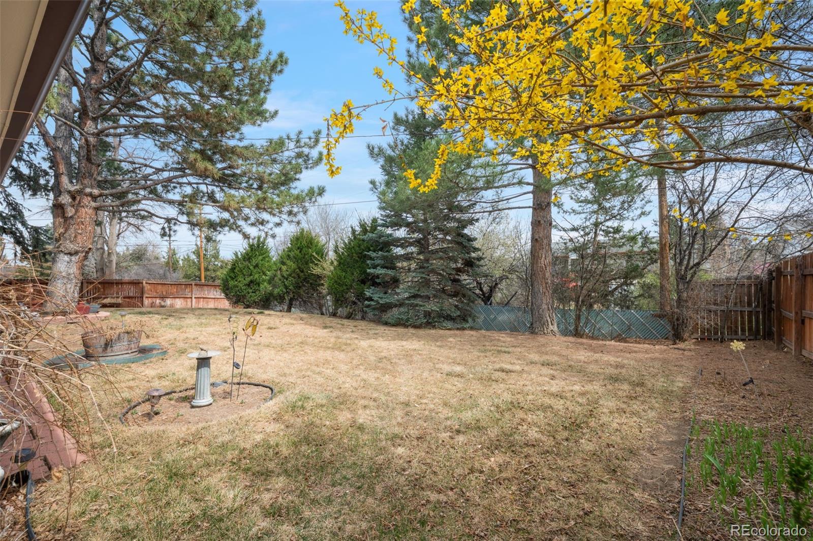 398 Uvalda Street Aurora CO 80011
