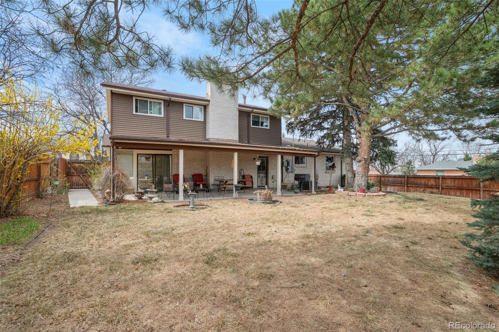 398 Uvalda Street Aurora CO 80011