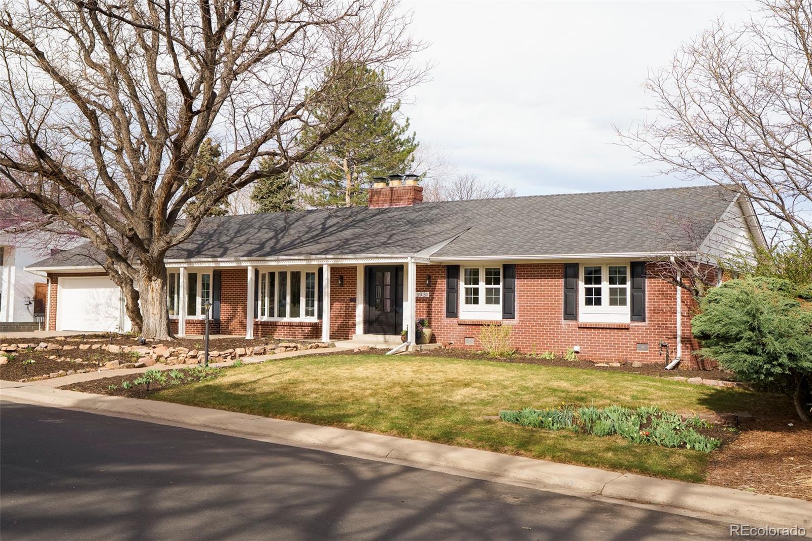 Denver CO, 3931 S Hillcrest Drive