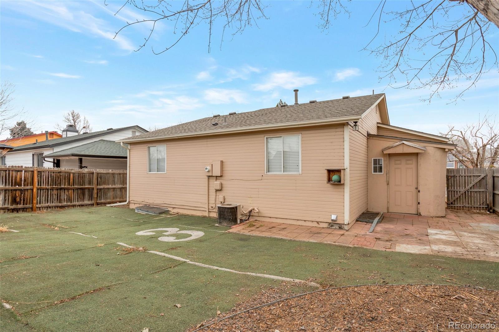 4437 Durham Court Denver CO 80239