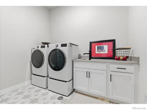 1727 Barefoot Drive Windsor CO 80550