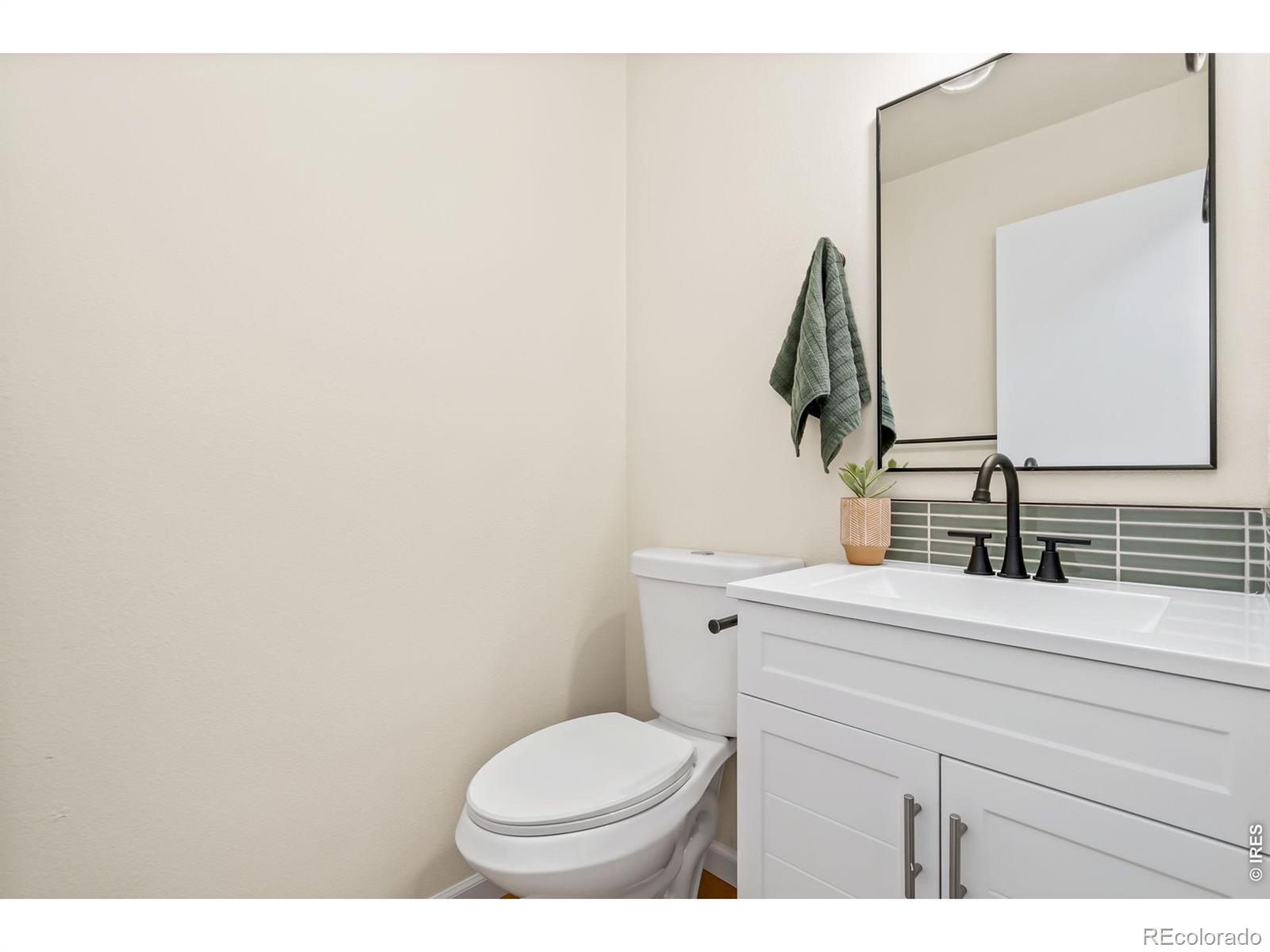 3304 Collins Avenue Evans CO 80620