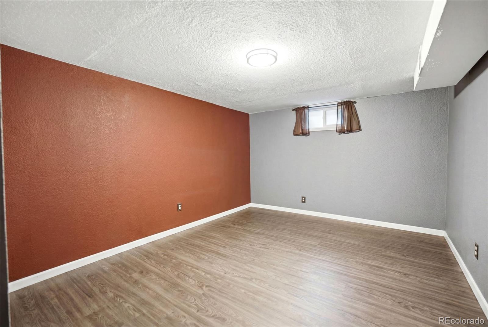 1490 S Zephyr Street Lakewood CO 80232