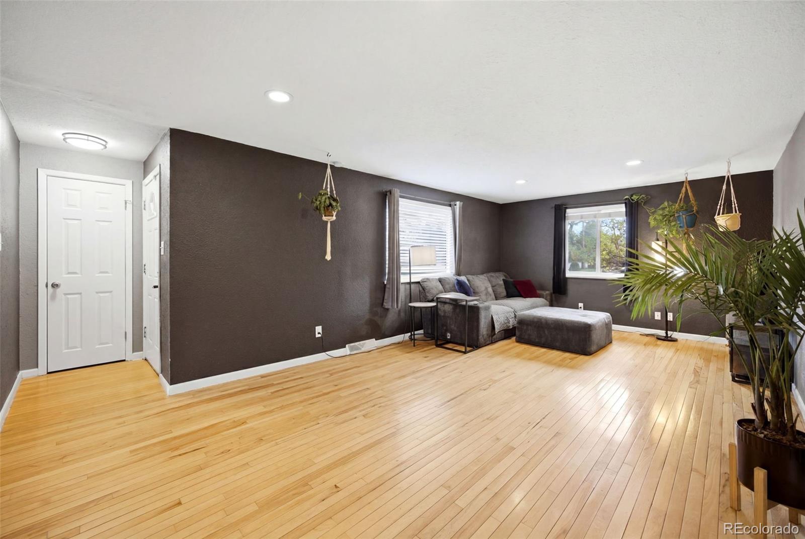 1490 S Zephyr Street Lakewood CO 80232
