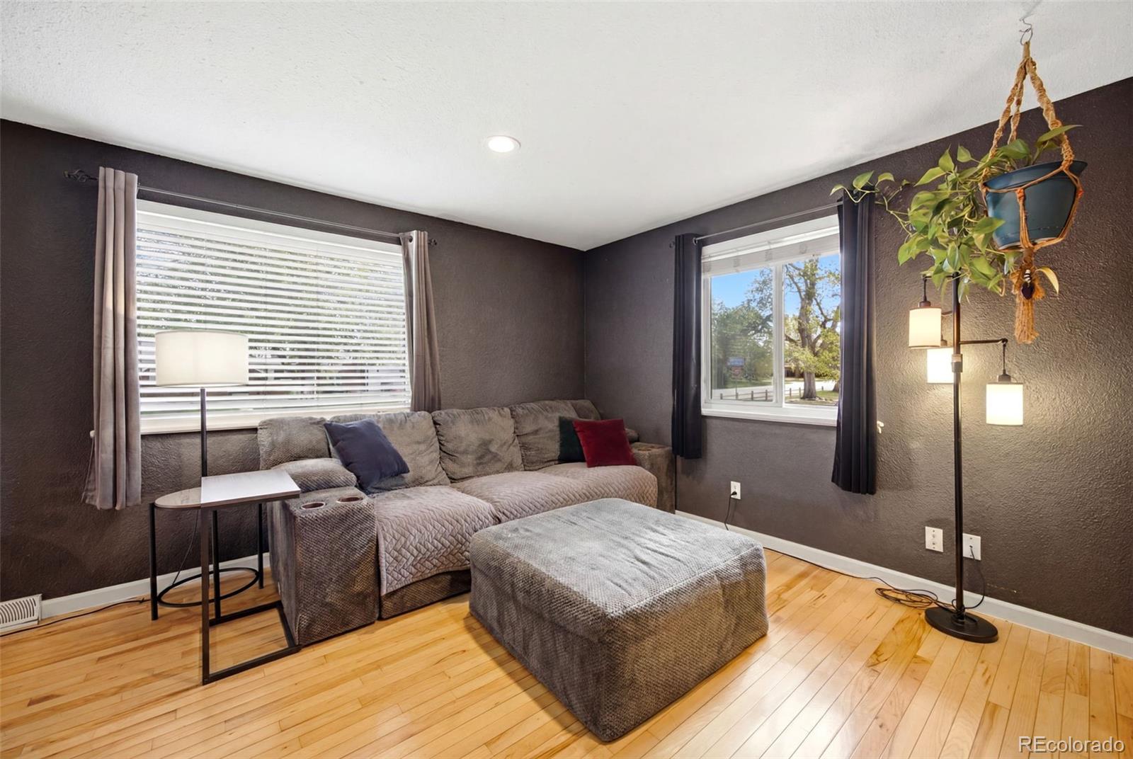 1490 S Zephyr Street Lakewood CO 80232