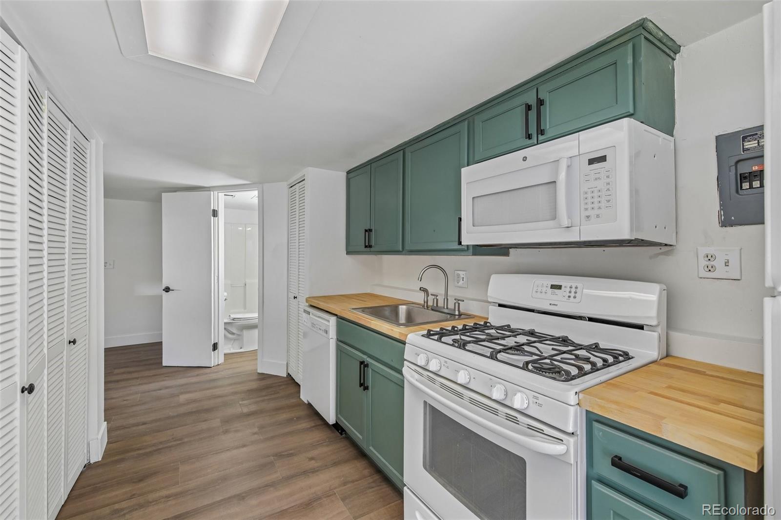 15222 W 7th Avenue Golden CO 80401