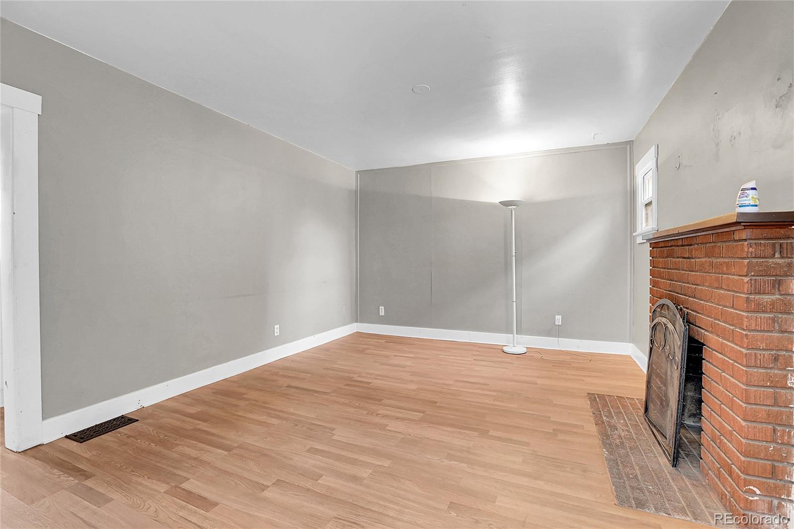 5687 S Foresthill Street Littleton CO 80120