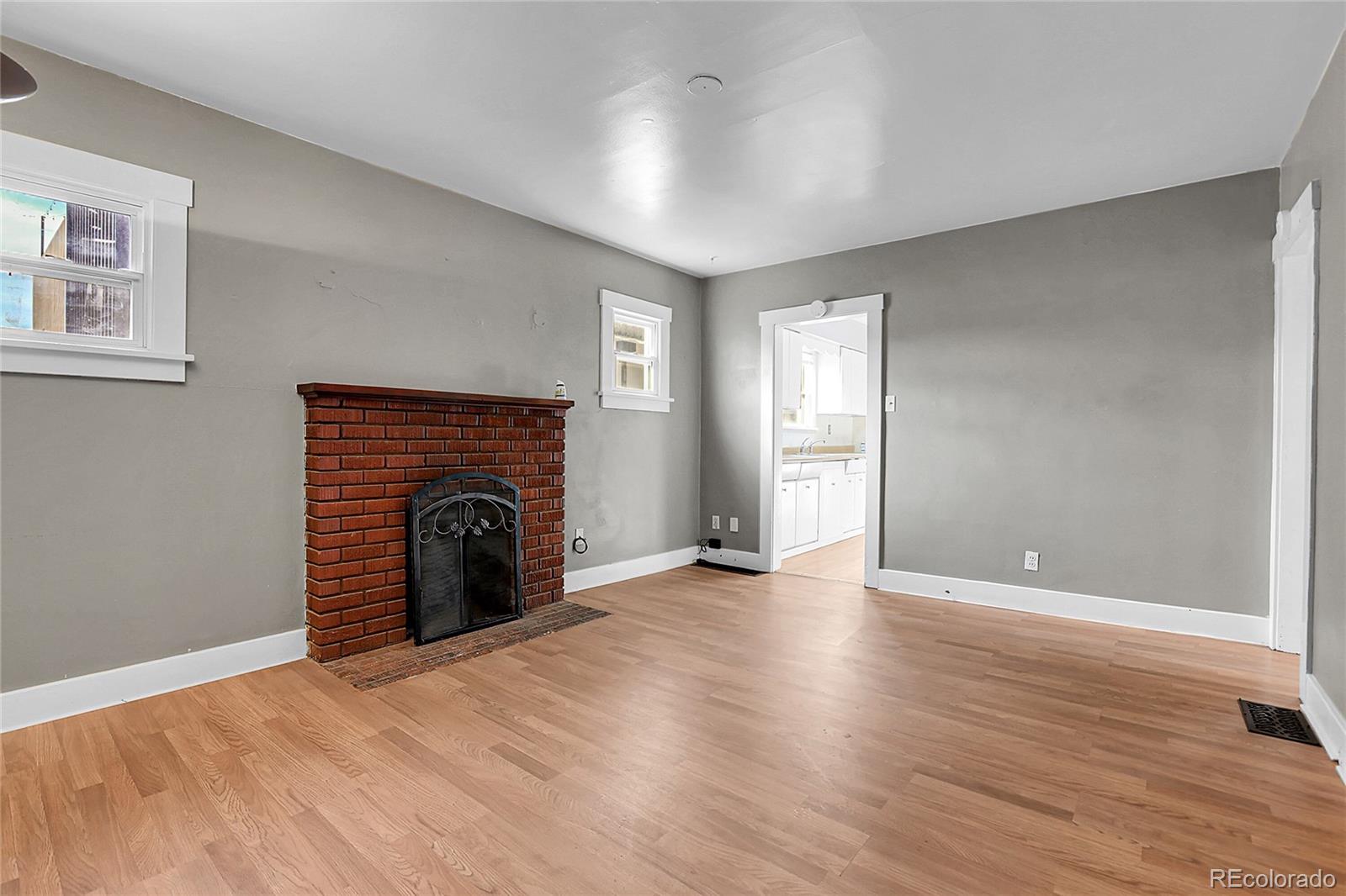 5687 S Foresthill Street Littleton CO 80120