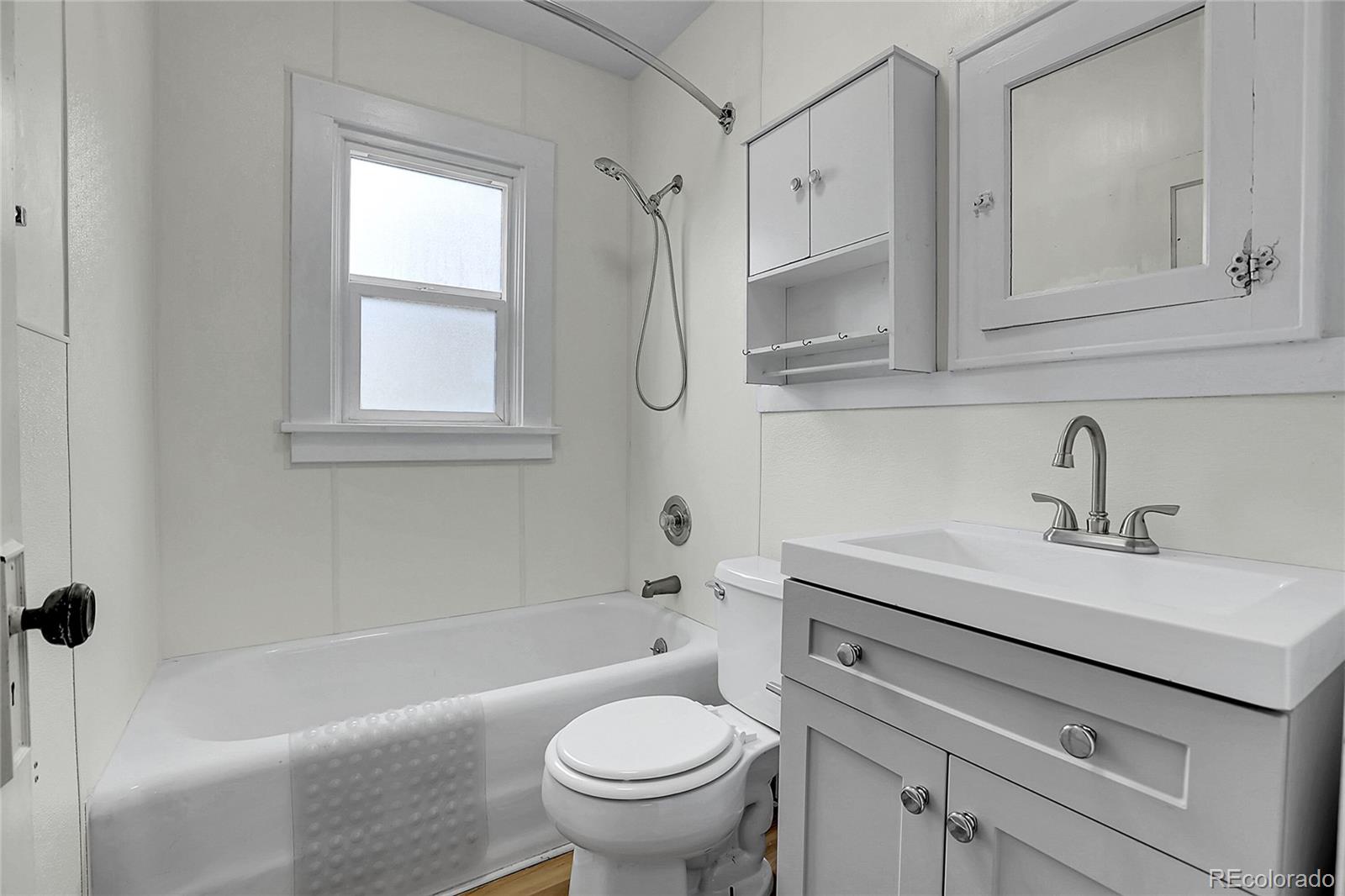 5687 S Foresthill Street Littleton CO 80120