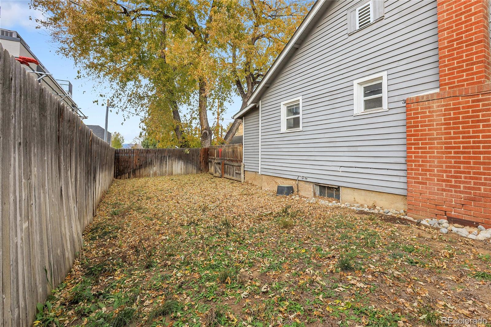 5687 S Foresthill Street Littleton CO 80120