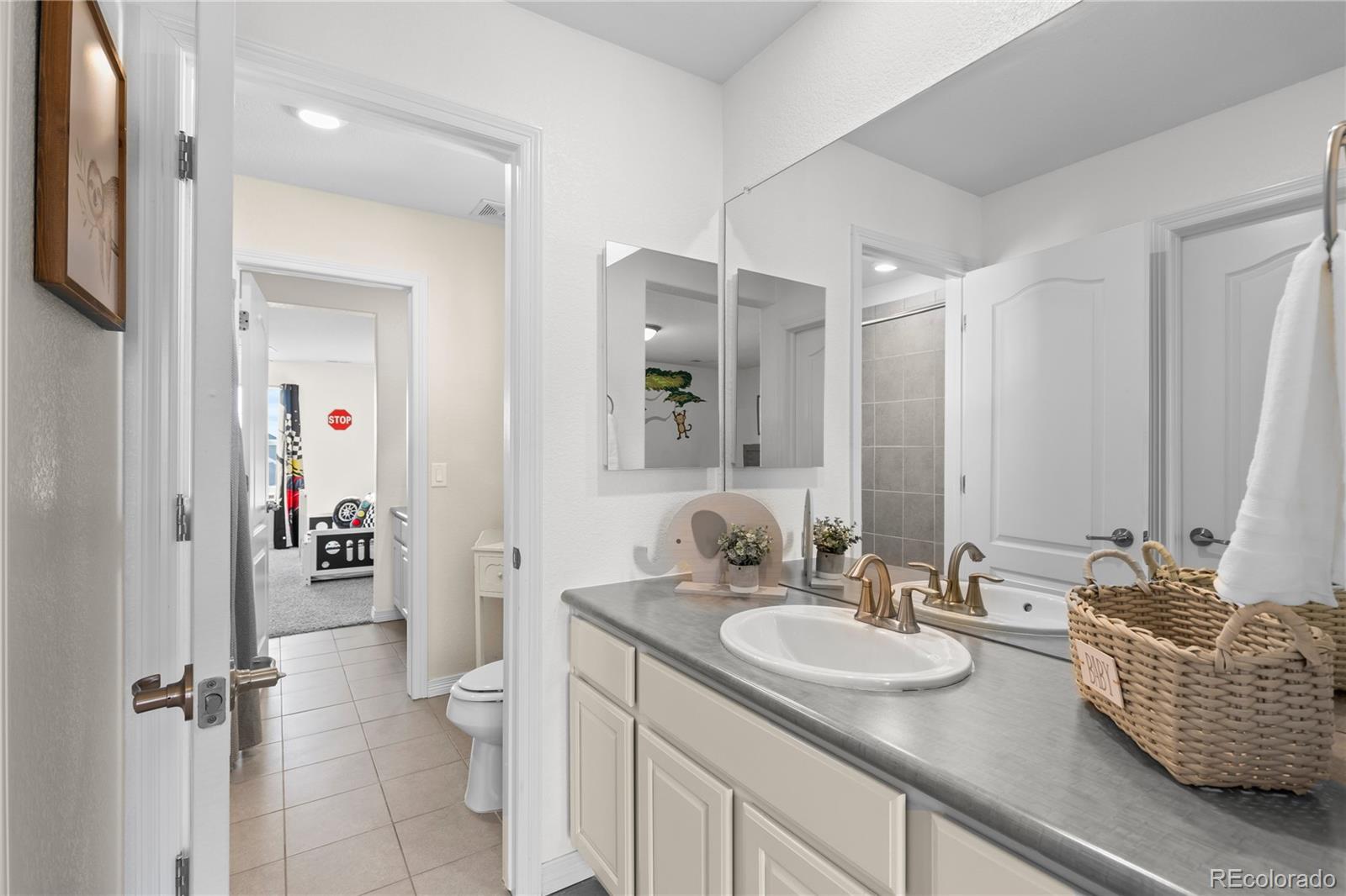 27267 E Jamison Place Aurora CO 80016