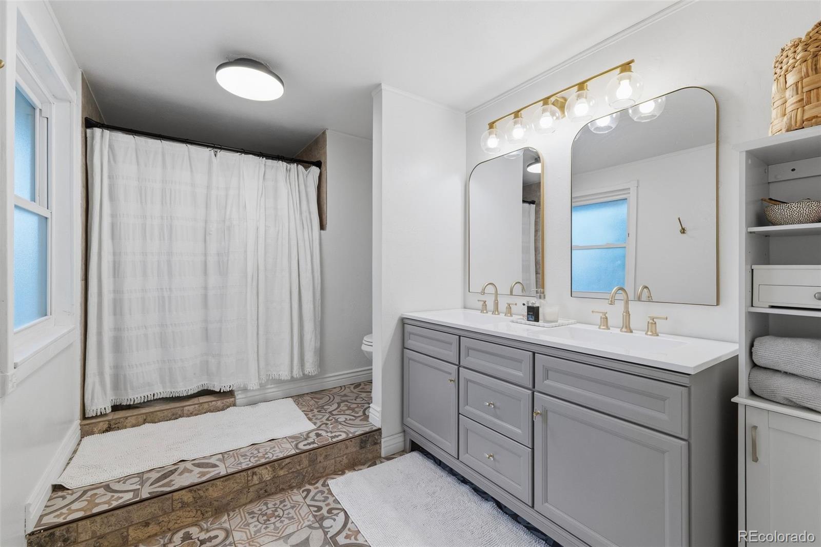4179 E Peakview Circle Centennial CO 80121