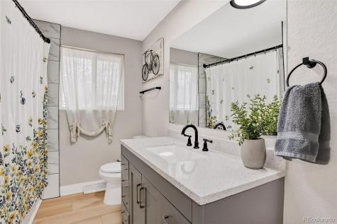 3222 Blackhawk Circle Aurora CO 80011