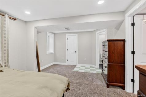 3222 Blackhawk Circle Aurora CO 80011