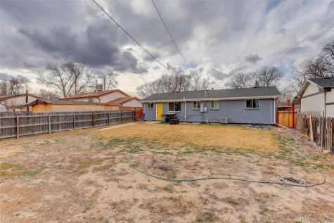3222 Blackhawk Circle Aurora CO 80011