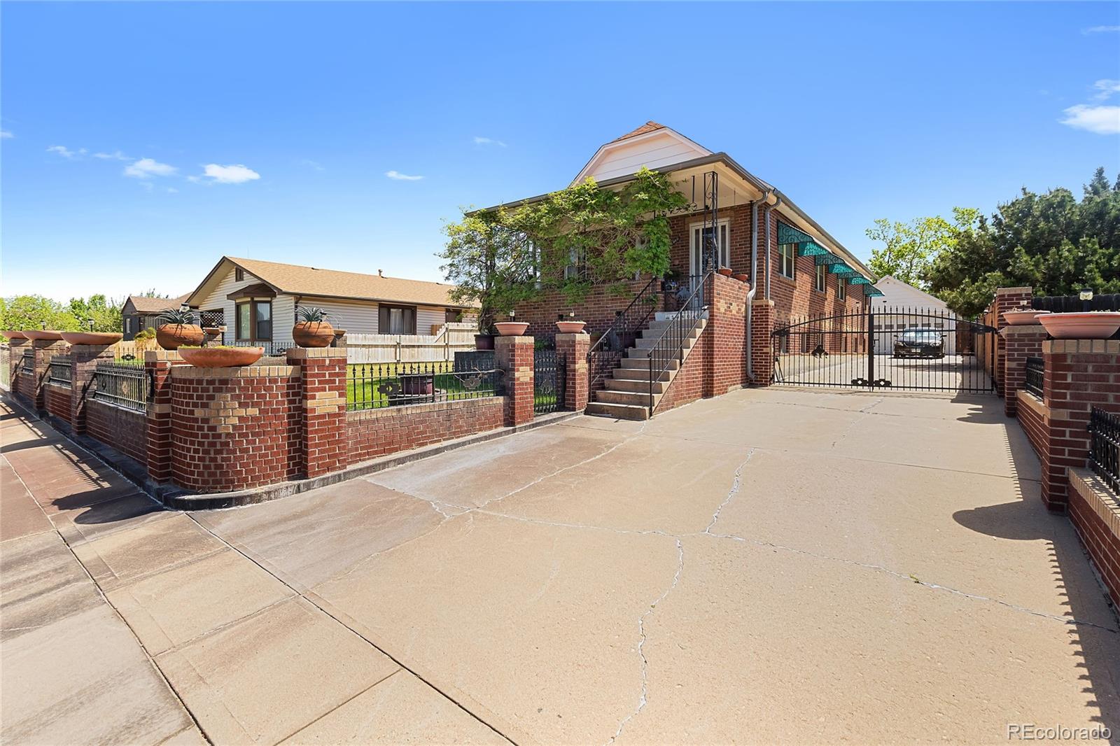 5960 Glencoe Street Commerce City CO 80022