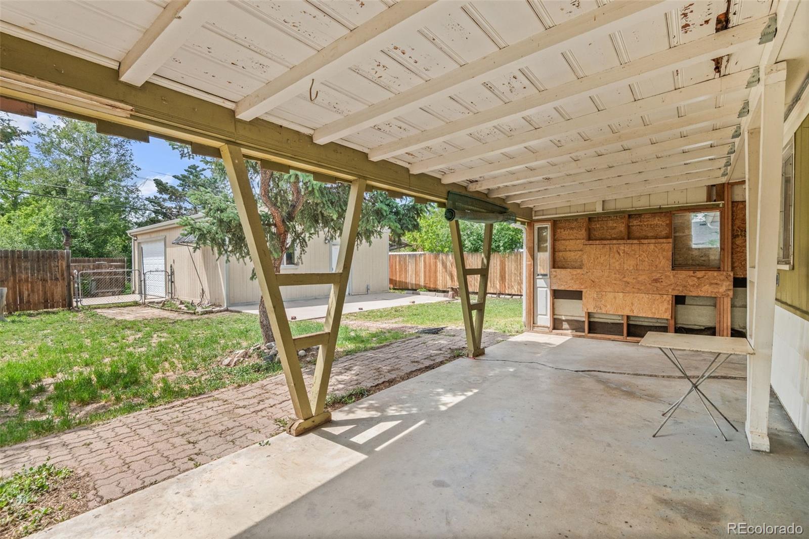 721 Geneva Street Aurora CO 80010