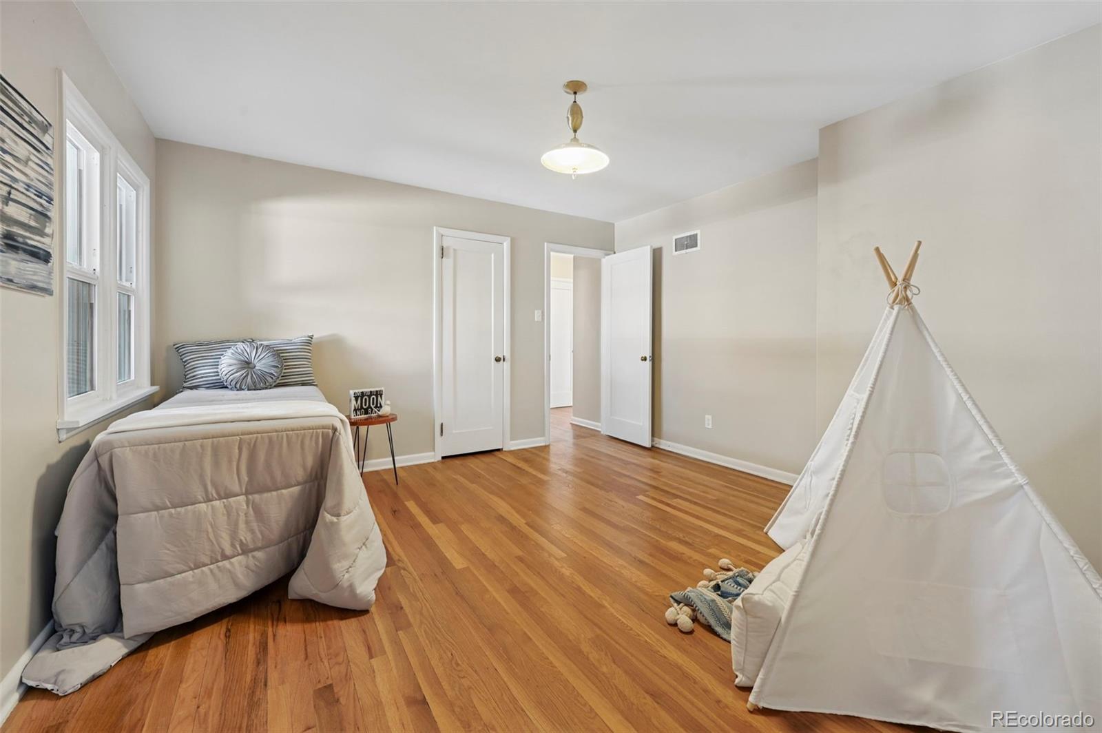 1318 E San Rafael Colorado Springs CO 80909
