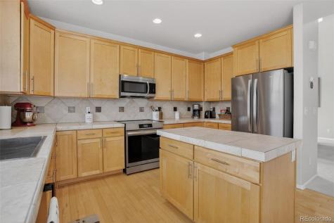 12850 Roslyn Street Thornton CO 80602
