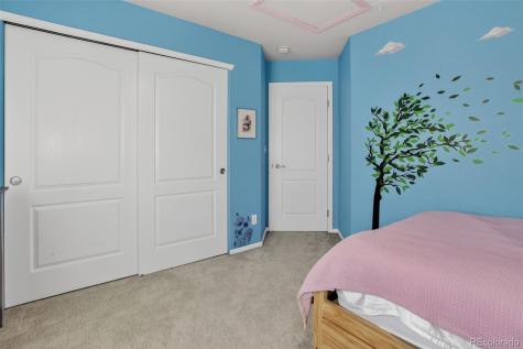 12850 Roslyn Street Thornton CO 80602