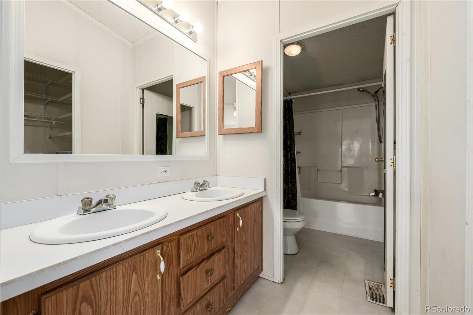 9088 Fontaine Street Denver CO 80260
