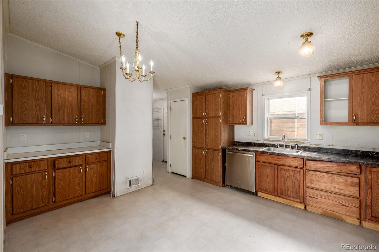 9088 Fontaine Street Denver CO 80260