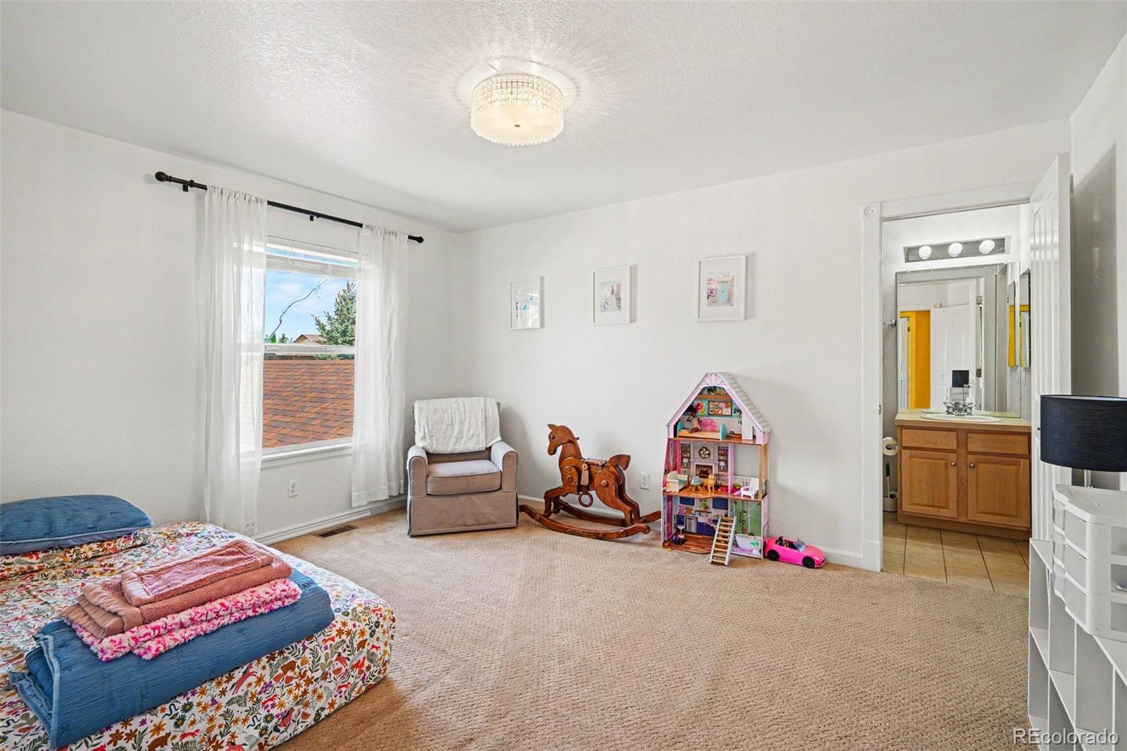 10600 Stonington Street Highlands Ranch CO 80126