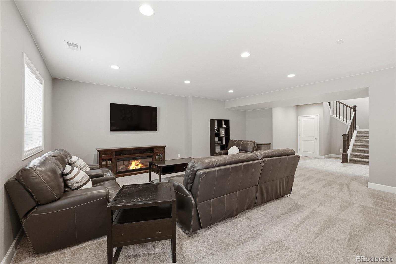 6449 Village Lane Centennial CO 80111