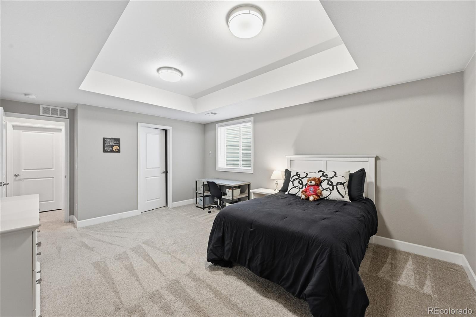 6449 Village Lane Centennial CO 80111