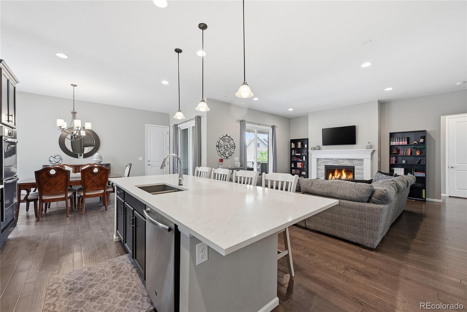 6449 Village Lane Centennial CO 80111
