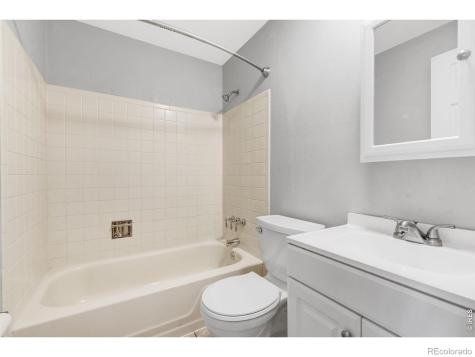 991 S Holland Court Lakewood CO 80226