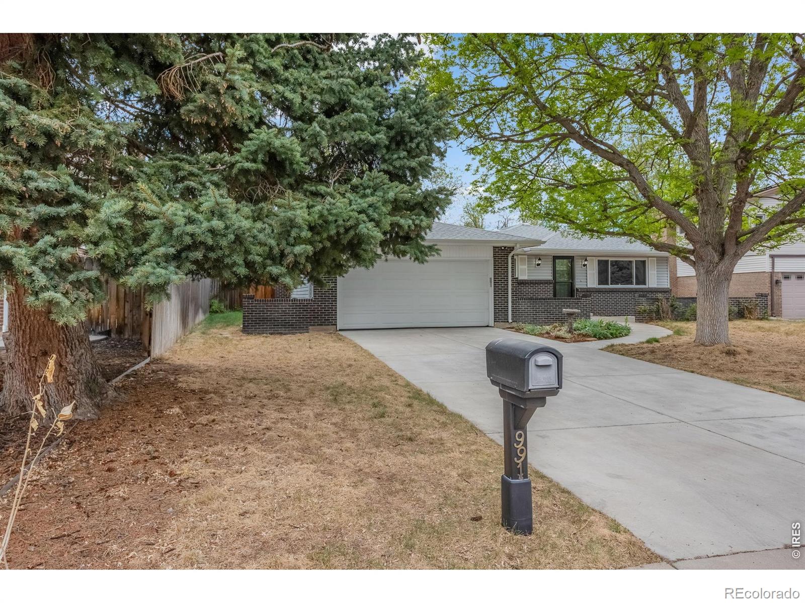 991 S Holland Court Lakewood CO 80226