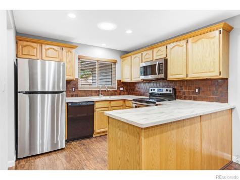 991 S Holland Court Lakewood CO 80226