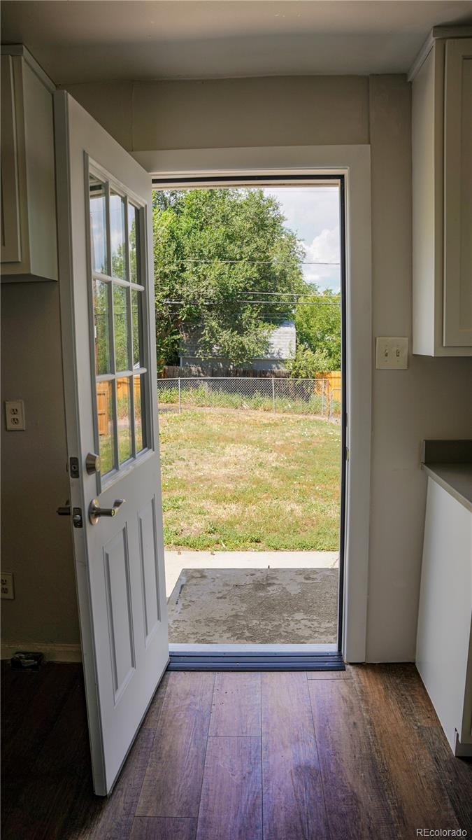 909 Meade Street Denver CO 80204
