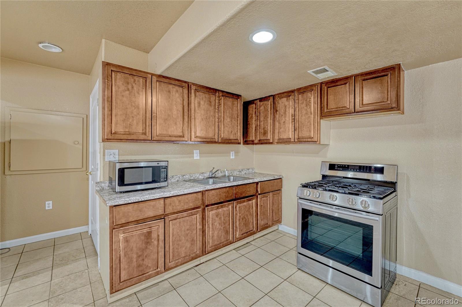 24070 E Hawaii Place Aurora CO 80018