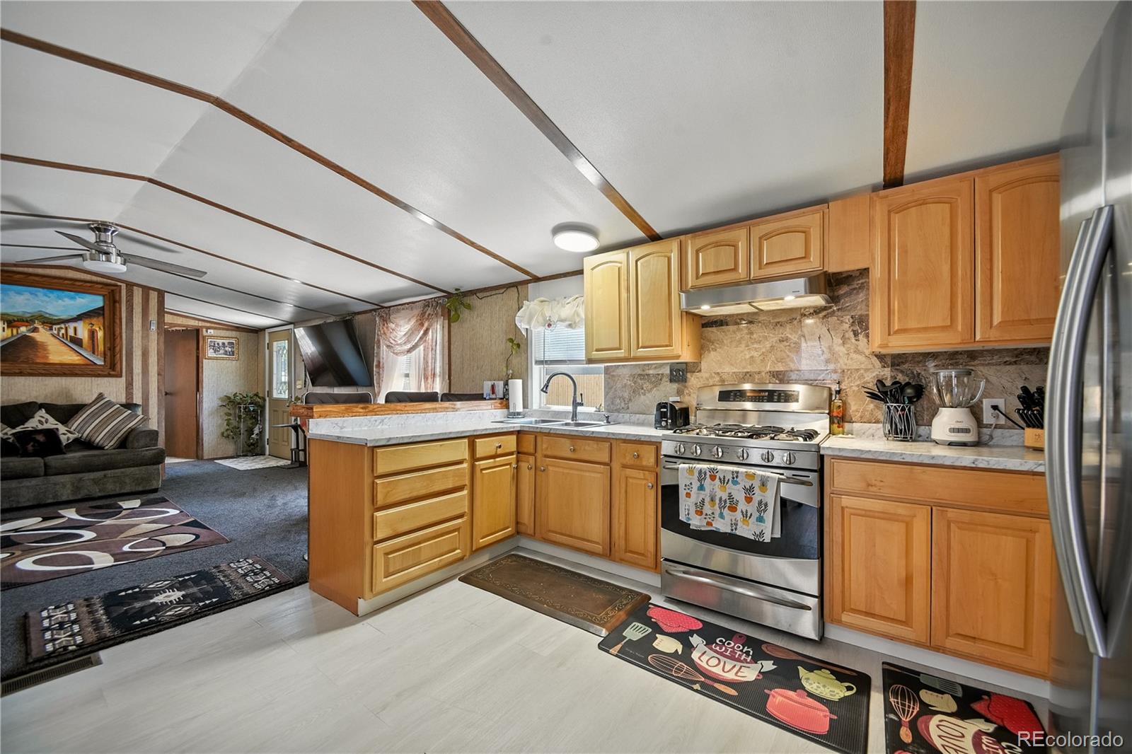 422 Willow Drive Lochbuie CO 80603