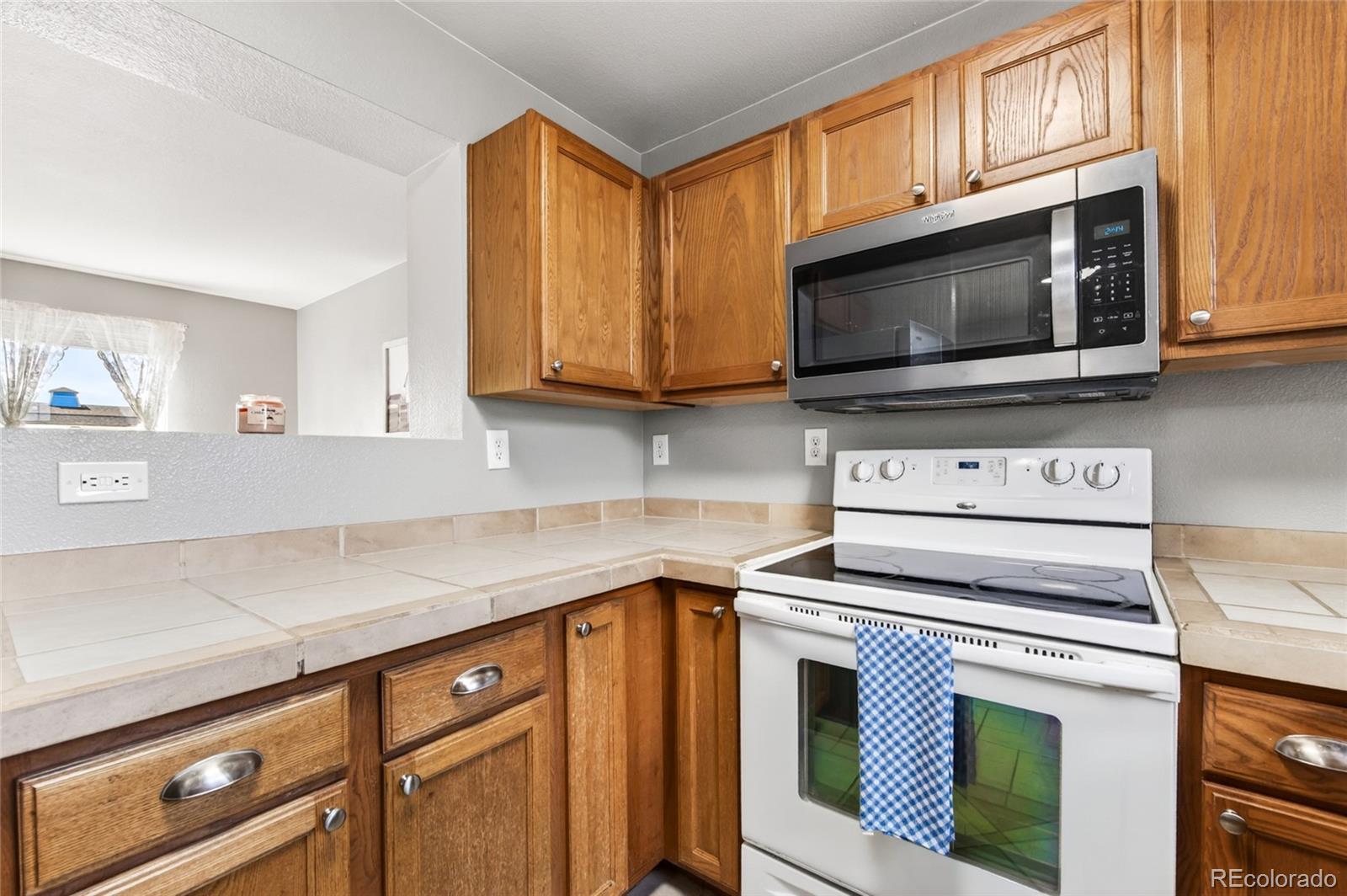 2830 Renshaw Street Strasburg CO 80136