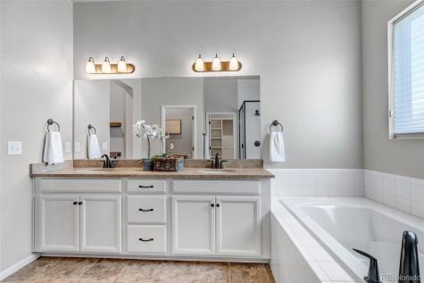 26945 E Costilla Drive Aurora CO 80016