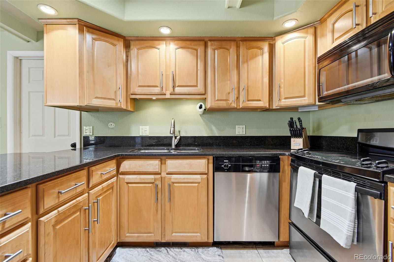 424 S Uvalda Circle Aurora CO 80012