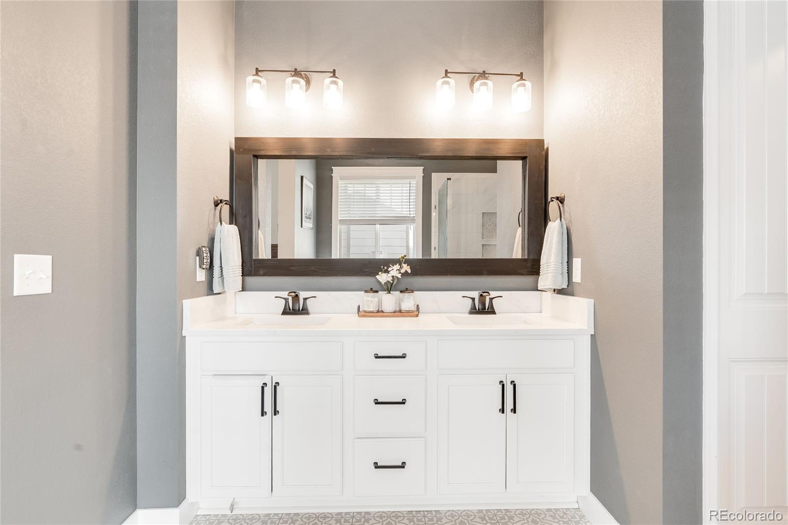 8477 Arapahoe Peak Street Littleton CO 80125