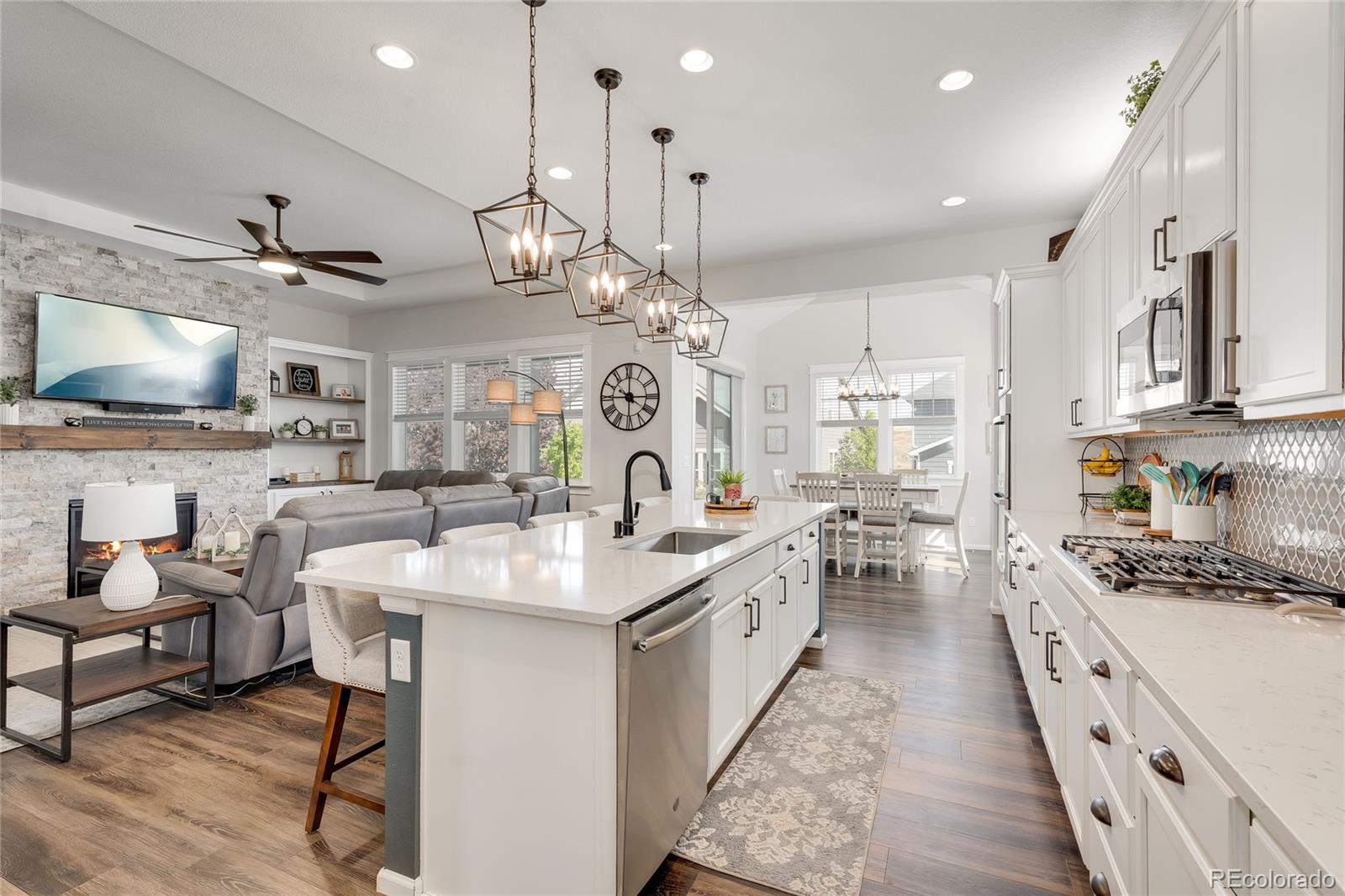8477 Arapahoe Peak Street Littleton CO 80125
