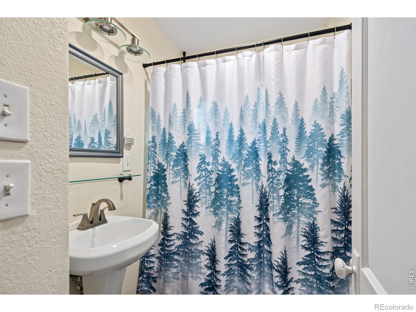 5 S Greeley Avenue Johnstown CO 80534