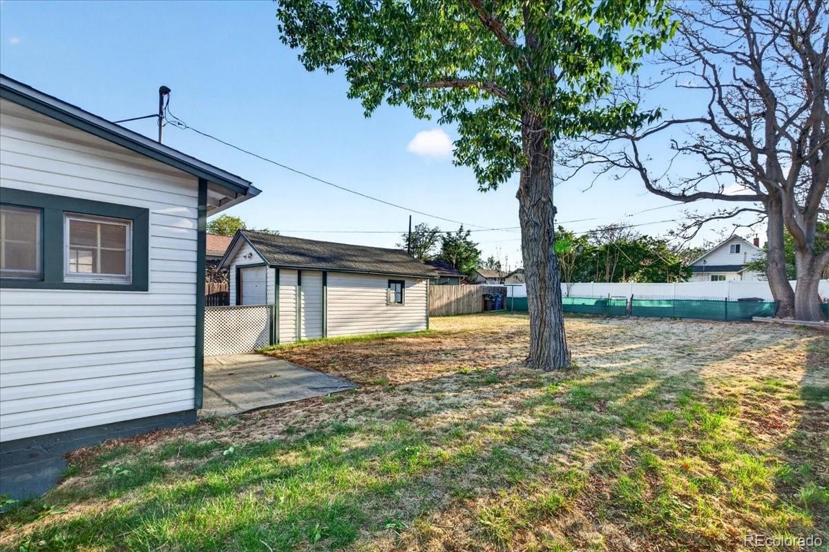 4829 Alcott Street Denver CO 80221