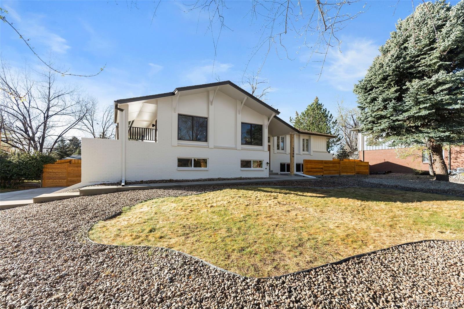5366 W Portland Drive Littleton CO 80128