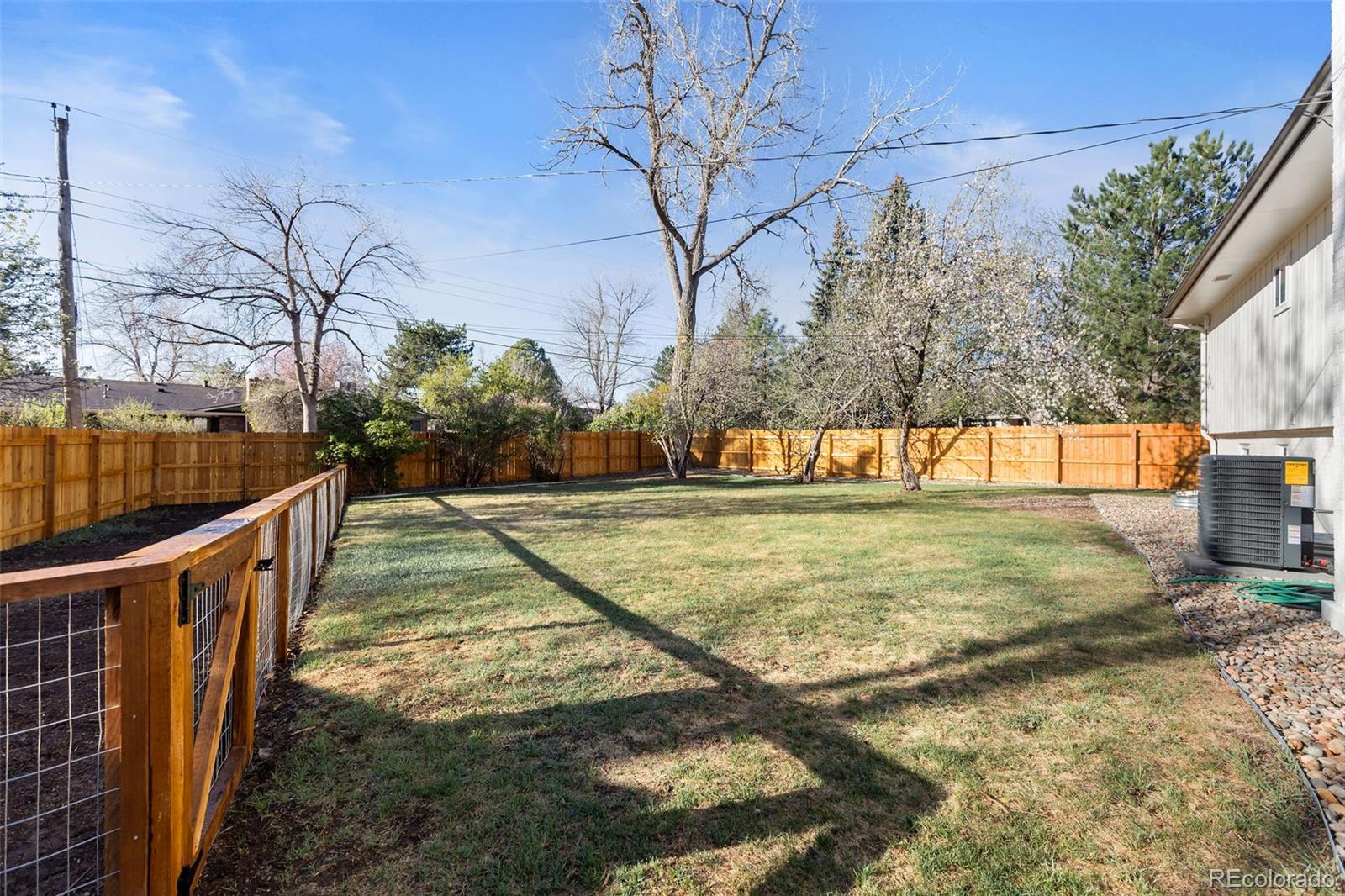 5366 W Portland Drive Littleton CO 80128