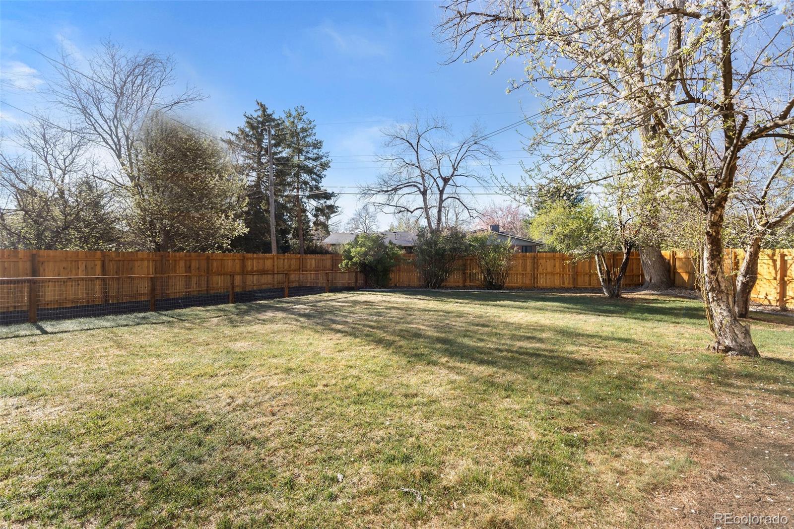 5366 W Portland Drive Littleton CO 80128
