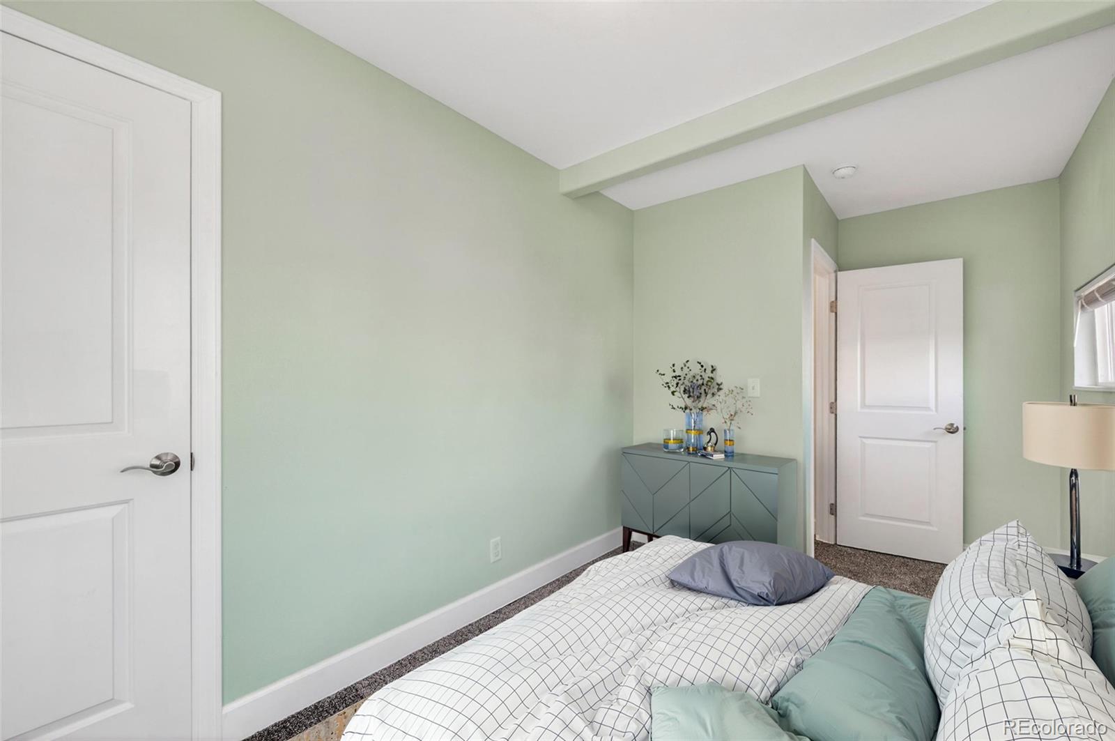 3262 S Logan Street Englewood CO 80113