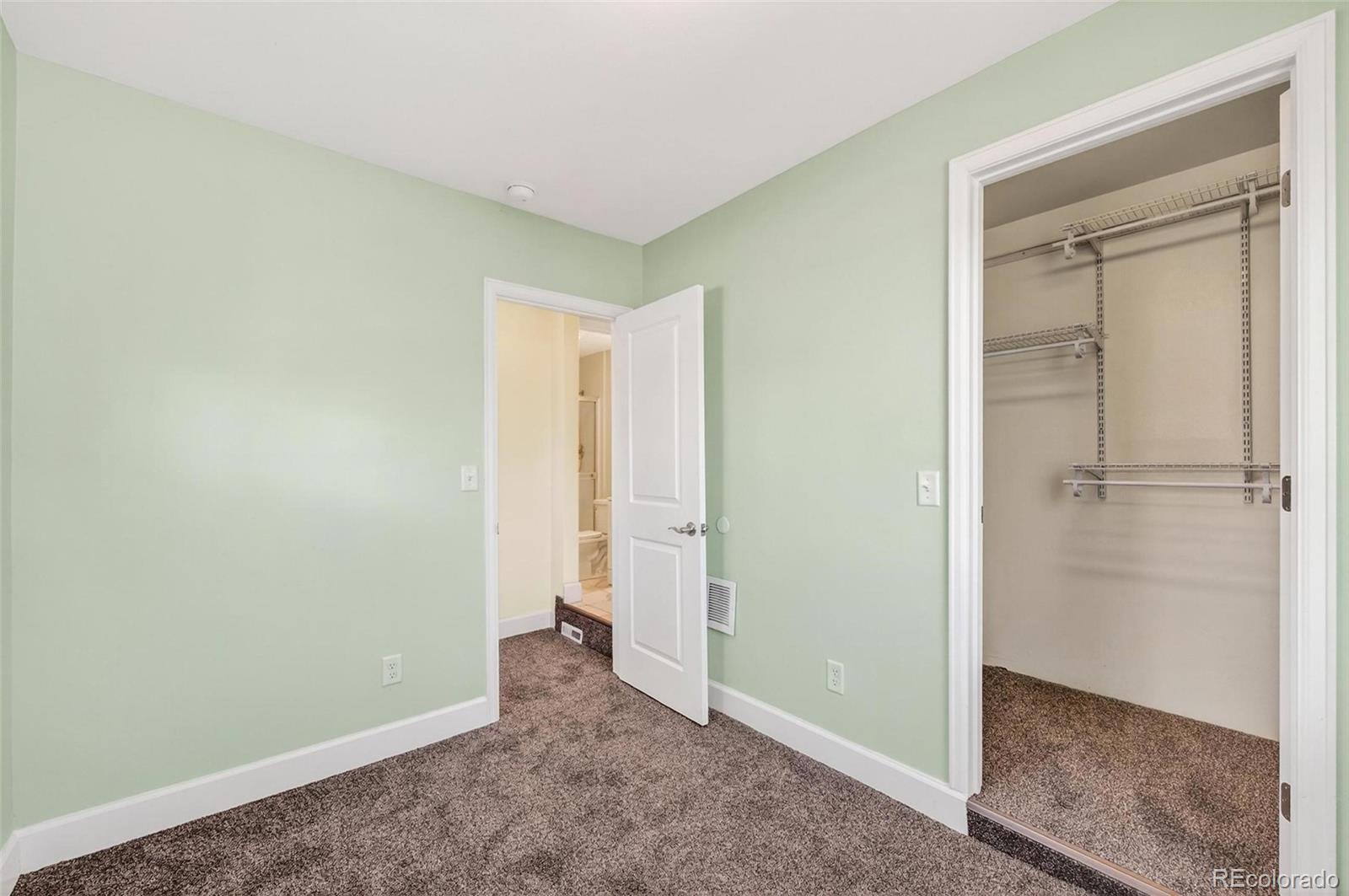3262 S Logan Street Englewood CO 80113