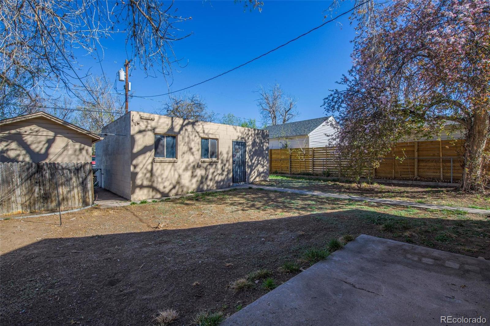 3262 S Logan Street Englewood CO 80113