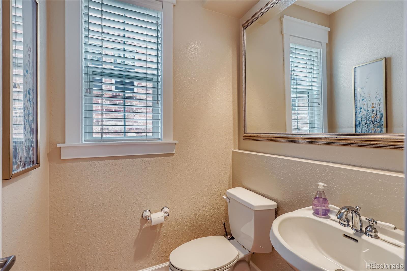 1009 Syracuse Court Denver CO 80230